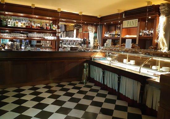 Cafe du Globe
